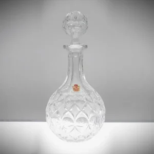 Transparente Kristallkaraffe von Nachtmann mit facettiertem Schliffmuster, bauchiger Form und Kugelstopfen, Dekorserie Anglia-Sinfonie, Vintage-Stil