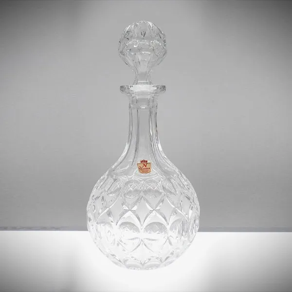 Transparente Kristallkaraffe von Nachtmann mit facettiertem Schliffmuster, bauchiger Form und Kugelstopfen, Dekorserie Anglia-Sinfonie, Vintage-Stil